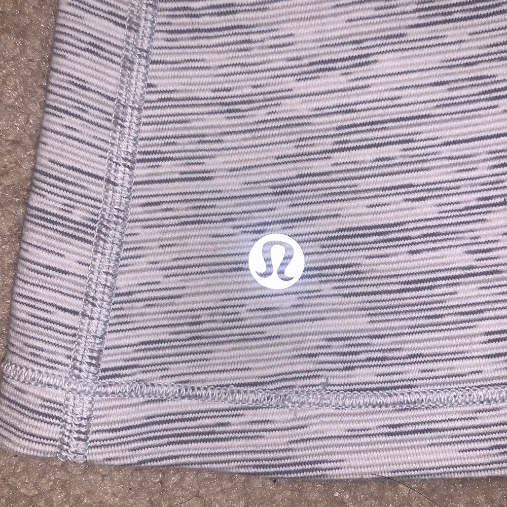 LULULEMON WORKOUT TOP+ BULIT IN BRA